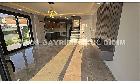 Didim Hisar’da 500 m2 arsa içerisinde satılık 4 adet dublex villa