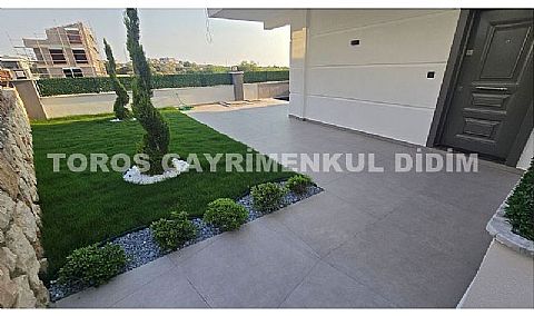 Didim Hisar’da 500 m2 arsa içerisinde satılık 4 adet dublex villa