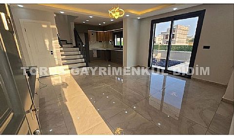 Didim Hisar’da 500 m2 arsa içerisinde satılık 4 adet dublex villa