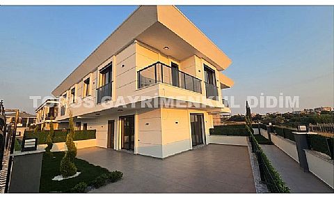 Didim Hisar’da 500 m2 arsa içerisinde satılık 4 adet dublex villa