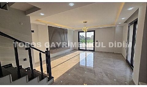 Didim Hisar’da 500 m2 arsa içerisinde satılık 4 adet dublex villa