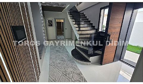 Didim Köşe Konum, 656 m² Arsa, Özel Tasarım Ful Eşyalı Villa