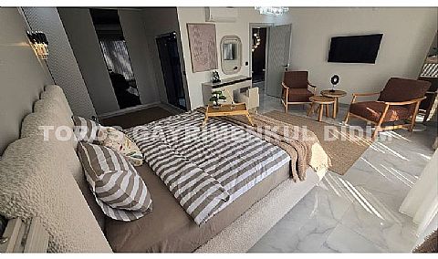 Didim Köşe Konum, 656 m² Arsa, Özel Tasarım Ful Eşyalı Villa