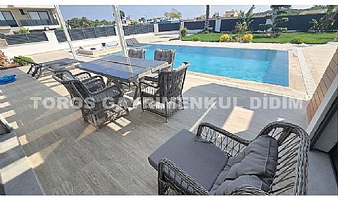 Didim Köşe Konum, 656 m² Arsa, Özel Tasarım Ful Eşyalı Villa
