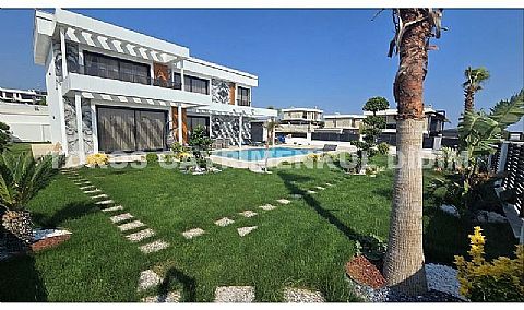 Didim Köşe Konum, 656 m² Arsa, Özel Tasarım Ful Eşyalı Villa