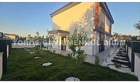 Didim mavişehirde denize 400 mt mesafede satılık müstakil villa