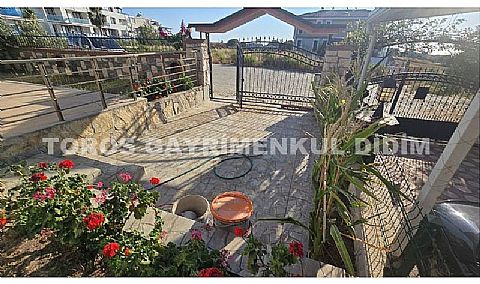 Didim Mavişehir’de , 300  m2  arsa içerisinde,  4+1  deniz  manzaralı  satılık  villa