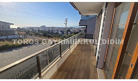 Didim Mavişehir’de , 300  m2  arsa içerisinde,  4+1  deniz  manzaralı  satılık  villa