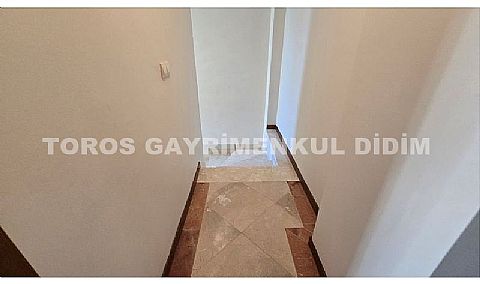 Didim Mavişehir’de Denize Sıfır Eşyalı Ters Dubleks