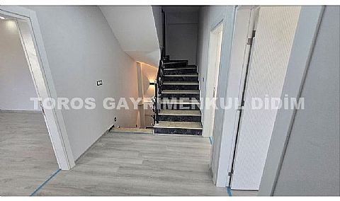 Didim Mavişehir’de plaja 400 mt. mesafede satılık villa