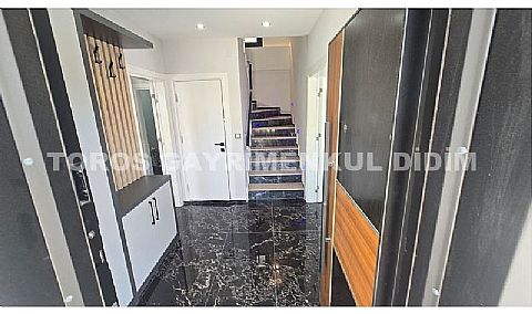 Didim Mavişehir’de plaja 400 mt. mesafede satılık villa