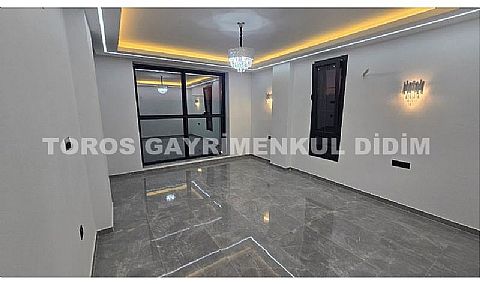 Didim merkezi lokasyonda 300 m2 içinde lüks villa