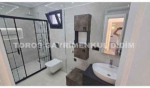 Didim merkezi lokasyonda 300 m2 içinde lüks villa