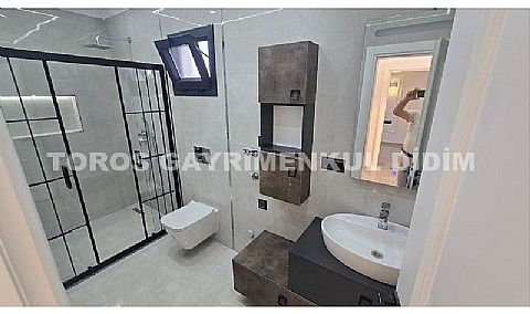 Didim merkezi lokasyonda 300 m2 içinde lüks villa