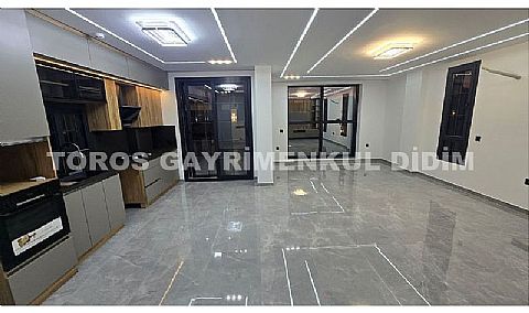 Didim merkezi lokasyonda 300 m2 içinde lüks villa