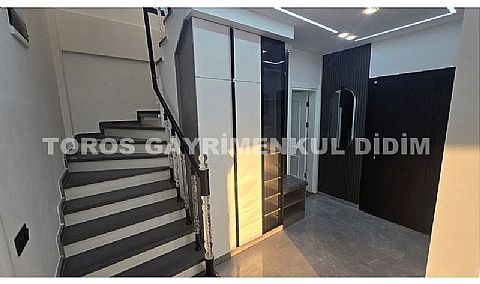 Didim merkezi lokasyonda 300 m2 içinde lüks villa