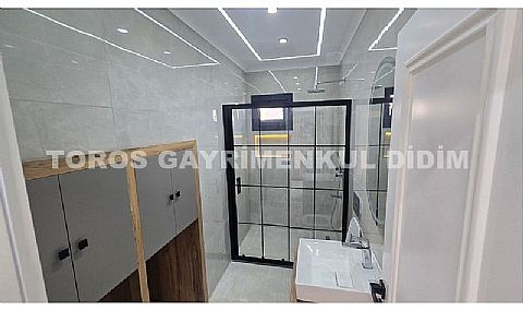Didim merkezi lokasyonda 300 m2 içinde lüks villa