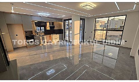 Didim merkezi lokasyonda 300 m2 içinde lüks villa