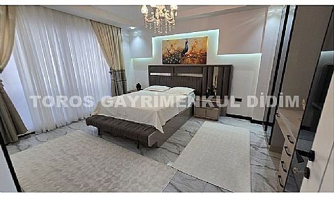 didimde 526m2 arsa içinde satılık full eşyalı saunalı hamamlı havuzlu 4+1 müstakil villa