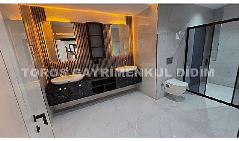 didimde 526m2 arsa içinde satılık full eşyalı saunalı hamamlı havuzlu 4+1 müstakil villa