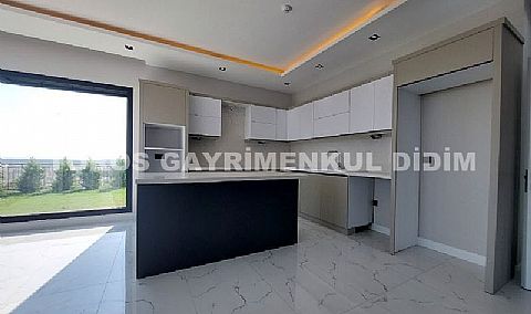 Didim,de Deniz Manzaralı satılık Müstakil Villa