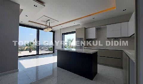 Didim,de Deniz Manzaralı satılık Müstakil Villa