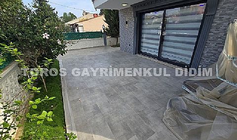 Didimde Denize 2 dk — Efeler Mahallesi’nde Site İçi 4+1 Bahçeli Villa 