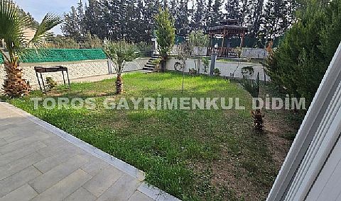 Didimde Denize 2 dk — Efeler Mahallesi’nde Site İçi 4+1 Bahçeli Villa 