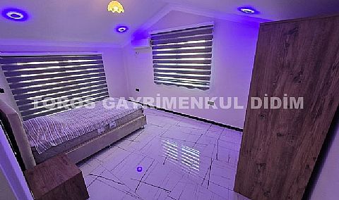 Didimde Denize 2 dk — Efeler Mahallesi’nde Site İçi 4+1 Bahçeli Villa 