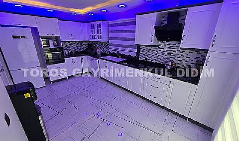 Didimde Denize 2 dk — Efeler Mahallesi’nde Site İçi 4+1 Bahçeli Villa 