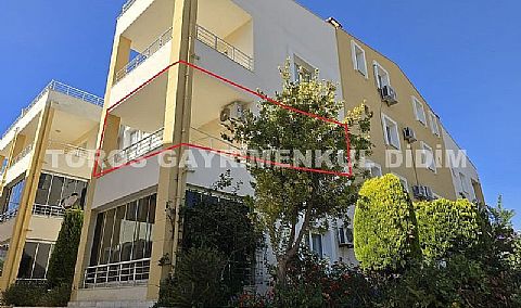 Didimde Havuzlu güvenlikli sitede satılık eşyalı 2+1 yazlık daire