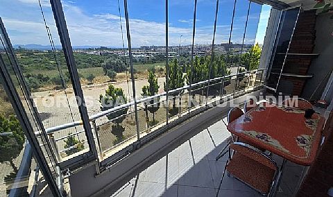 Didim'de Havuzlu Sitede Lüks ve Eşyalı 2+1 Satılık Daire