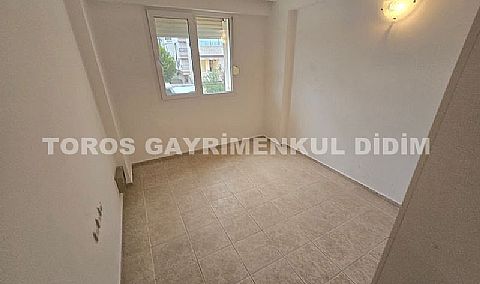 Didimde plaja 1.5km mesafede satılık 2+1 orta kat daire