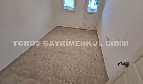 Didimde plaja 1.5km mesafede satılık 2+1 orta kat daire