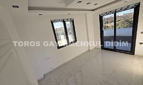 Didimde  plaja  1.km mesafede Satılık  Müstakil Villa 