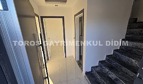Didimde  plaja  1.km mesafede Satılık  Müstakil Villa 