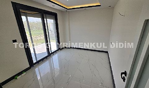 Didimde plaja 700 mt mesafede satılık müstakil emsallerine göre uygun fiyatlı villa