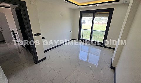 Didimde plaja 700 mt mesafede satılık müstakil emsallerine göre uygun fiyatlı villa