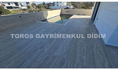 Didimde plaja 800 mt mesafede satılık müstakil ev