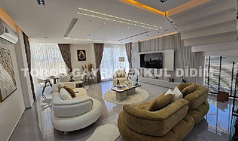 Didim’in En Prestijli Bölgesinde: Tam Müstakil, Özel Havuzlu ve Tasarım Mobilyalı Lüks Villa
