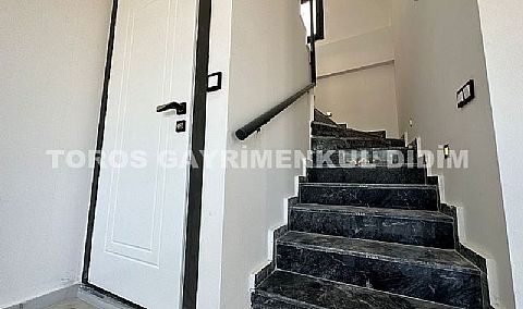Didim’in sevilen ve sakin bölgelerinden Hisar Mahallesi’nde, müstakil tapulu, kullanıma hazır 3+1 villa satışta
