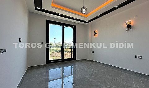 Didim’in sevilen ve sakin bölgelerinden Hisar Mahallesi’nde, müstakil tapulu, kullanıma hazır 3+1 villa satışta