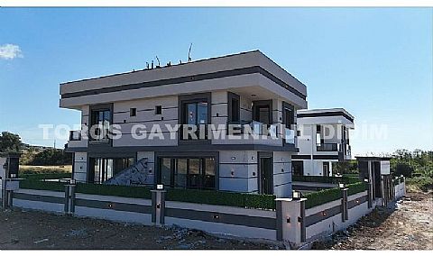 Didim’in sevilen ve sakin bölgelerinden Hisar Mahallesi’nde, müstakil tapulu, kullanıma hazır 3+1 villa satışta
