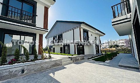 Fiyat  8,000,000 TL ‘den başlamaktadır.