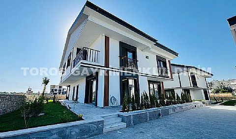 Fiyat  8,000,000 TL ‘den başlamaktadır.